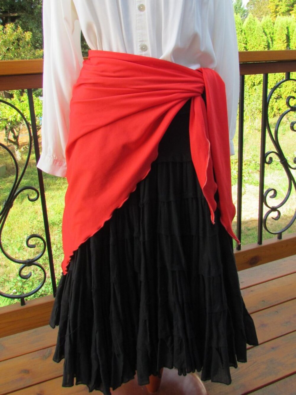 LARGE RED SCARF, WRAP, SHAWL for PIRATE COSTUME, GYPSY, HEADSCARF, STOLE; VINT.